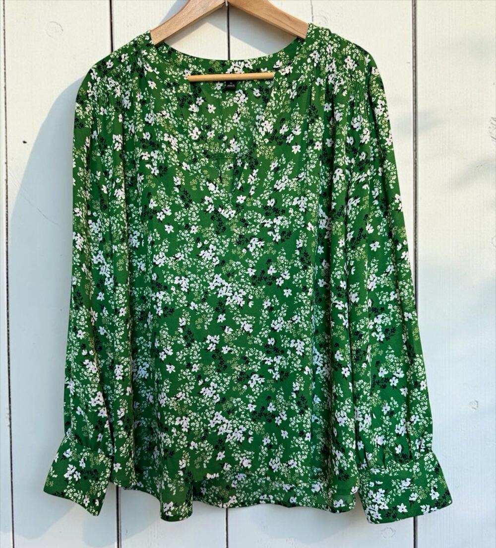 Ann Taylor Factory Women's Green Floral V-Neck Long Sleeve Size XL Classic